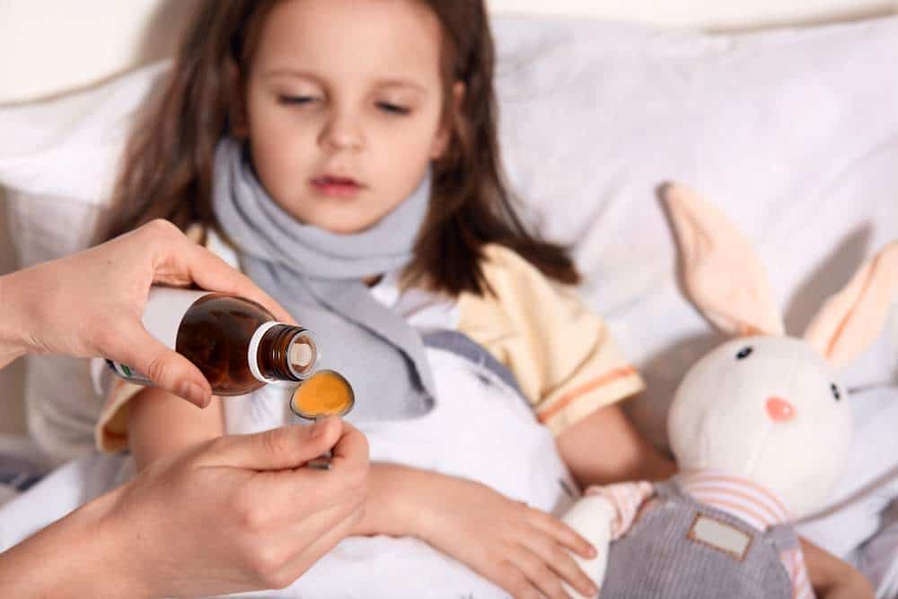 علاج الحمى الشوكية عند الأطفال