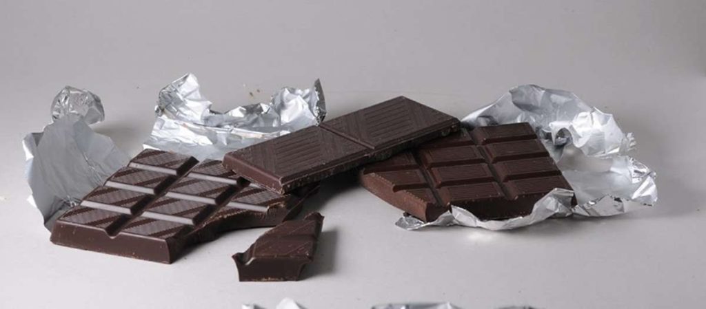 فوائد الشوكولاتة الداكنة للنساء